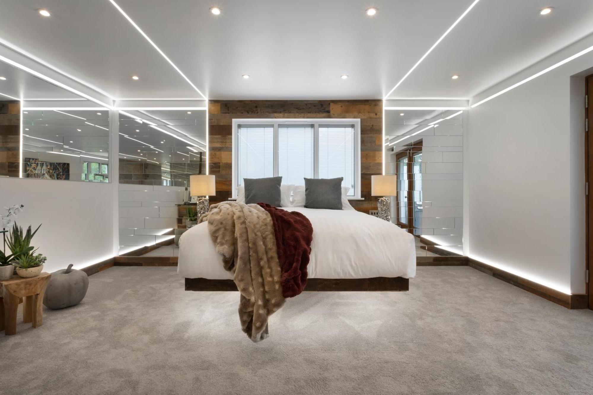 Aphrodites Group - Luxury Hot Tub Suites In Central Lake District! 보우네스온윈더미어 외부 사진
